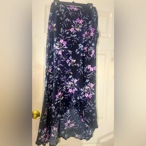 💜💚GREAT CONDITION💚💜 Express Maxi Skirt | Size: Small |